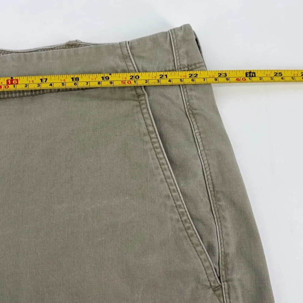 Tommy Bahama Boracay Shorts Mens 44 Khaki Tan Cotton Tencel Stretch Flat Front